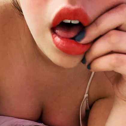 curvyviv OnlyFans picture