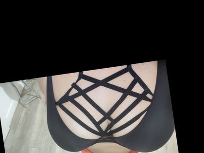 bigtitsandfoot OnlyFans picture