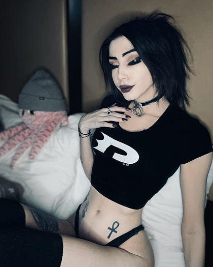 notcooltori OnlyFans picture