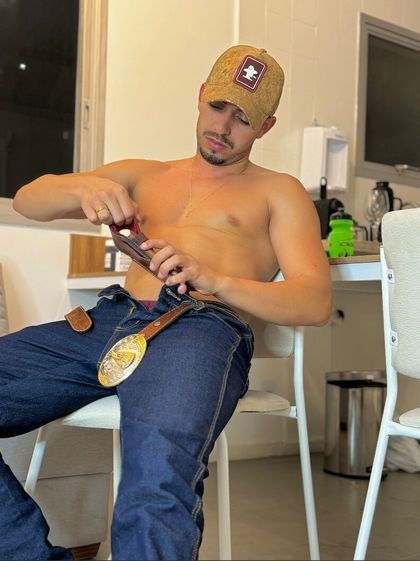 dedinhohot04 OnlyFans picture