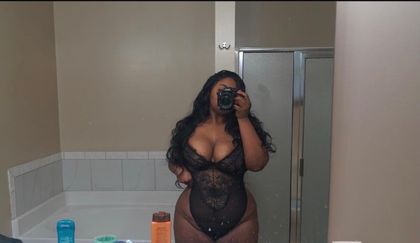 secretlytittytaylor OnlyFans picture