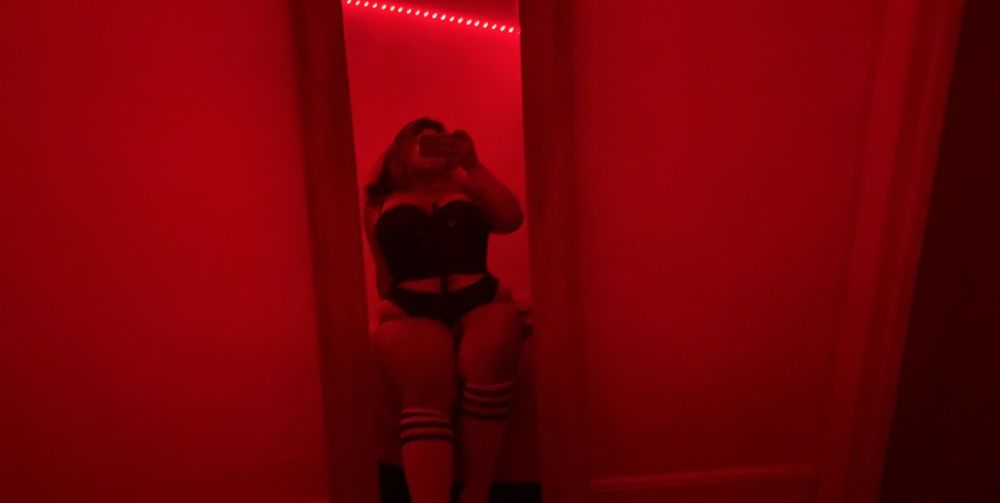 lovelyashh09 OnlyFans profile picture