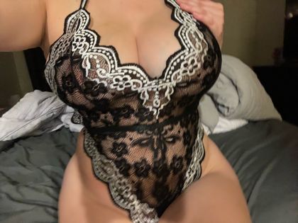 sweetpeachnicole OnlyFans picture