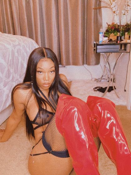 tslena2221 OnlyFans picture