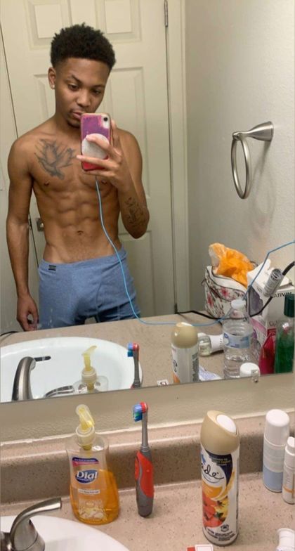 mr.2smoovee OnlyFans picture