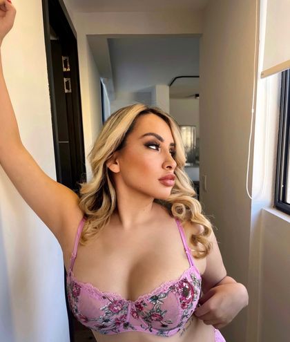 enchantinglatin OnlyFans picture