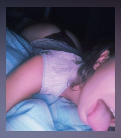 petitef33tt OnlyFans picture
