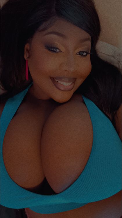 juiccyychocolate OnlyFans picture