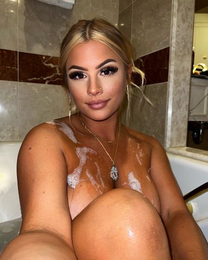 xxcarolinexx OnlyFans picture