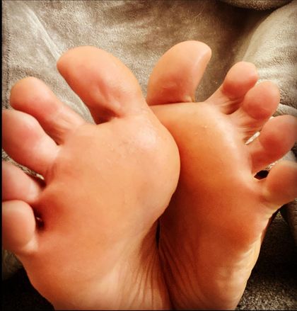 curvyfootfetish90 OnlyFans picture