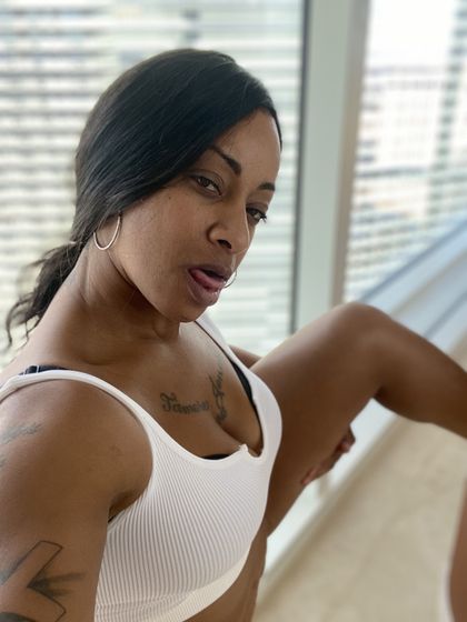nikmakeusmile OnlyFans picture