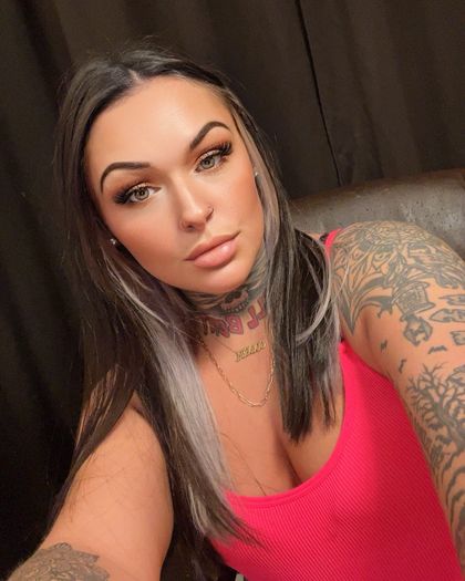 witchbitch992 OnlyFans picture