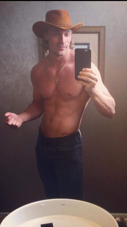 johankane OnlyFans picture