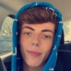 Best Neasmiles OnlyFans Accounts | FansMetrics.com