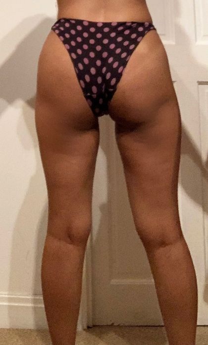 wannatouchmybuns OnlyFans picture