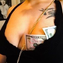 ursulaklegit OnlyFans picture