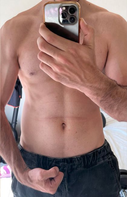 georgiosski OnlyFans picture