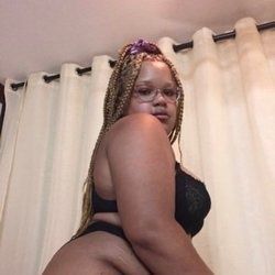 cinnamonqueenxx OnlyFans picture
