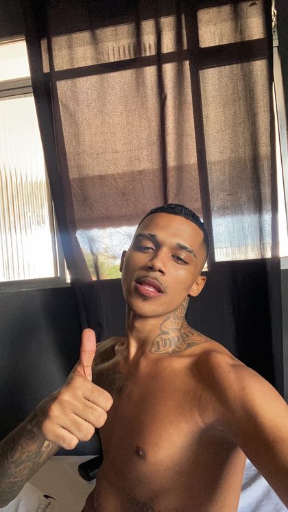 sennyzin OnlyFans picture