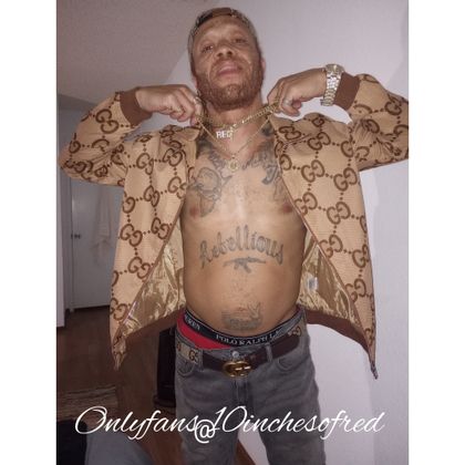 10inchesofred OnlyFans picture