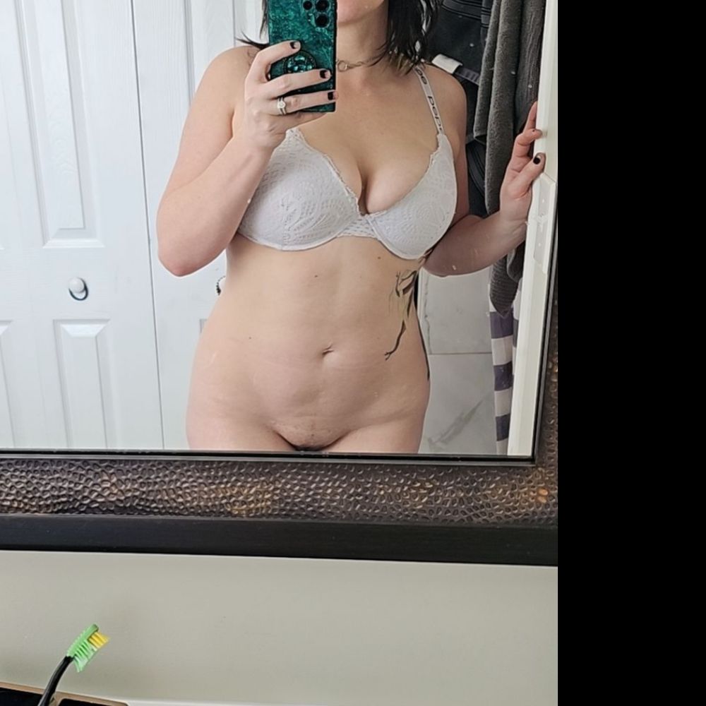 nextdoorsubmissive OnlyFans profile picture