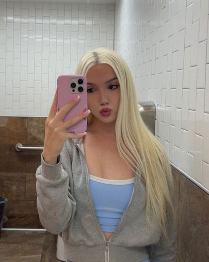 riababe OnlyFans picture