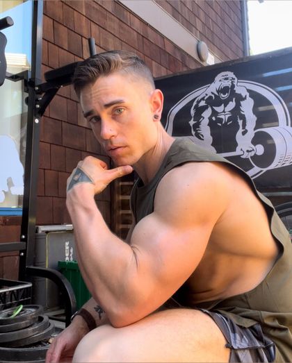 nearbysenpai OnlyFans picture