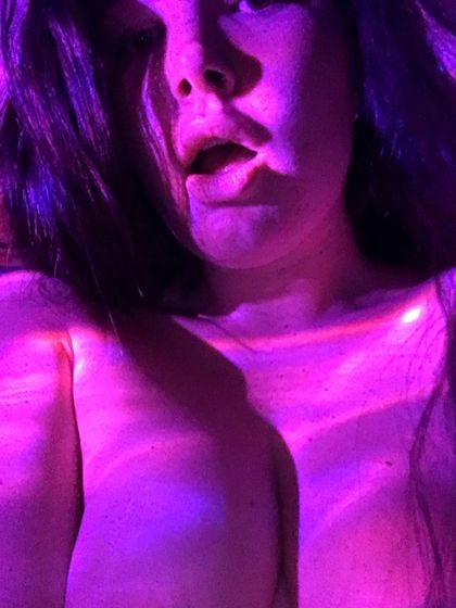 annieonyx OnlyFans picture