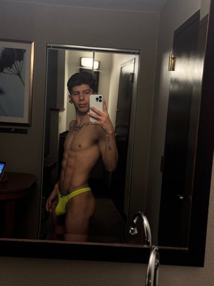 luis_tello69 OnlyFans picture