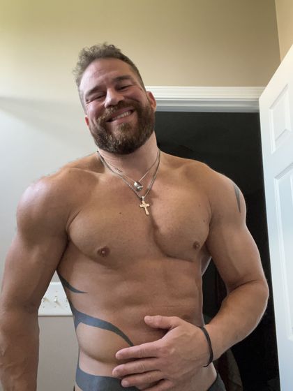 groundlevelup OnlyFans picture
