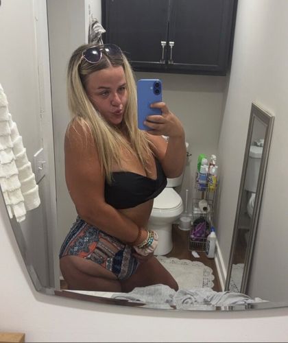 naughtyygirl3435 OnlyFans picture
