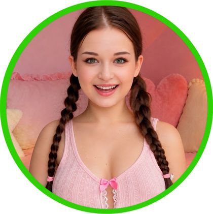 petite_olya OnlyFans picture