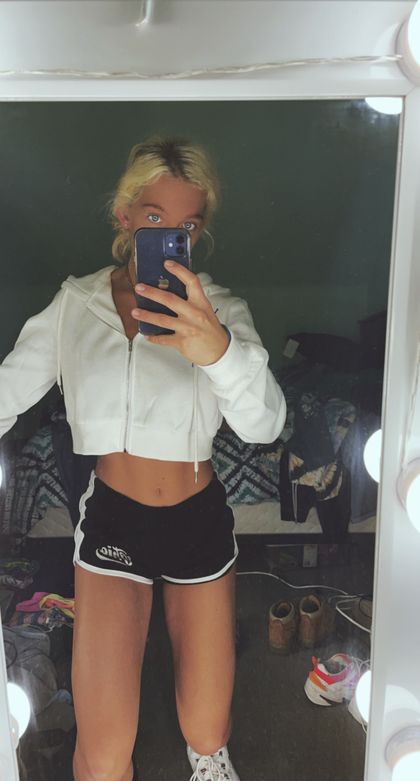 samanthalusnek OnlyFans picture