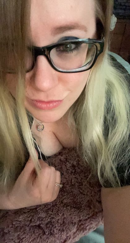 evelynbrobst OnlyFans picture