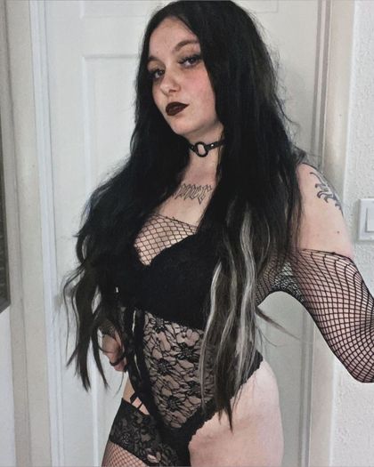 lovelyessencex.x OnlyFans picture
