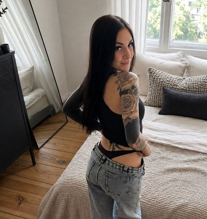 lullugun OnlyFans picture