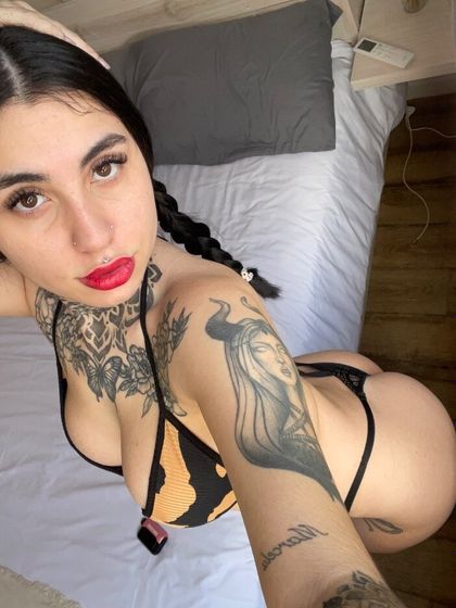 lolaaflowers OnlyFans picture