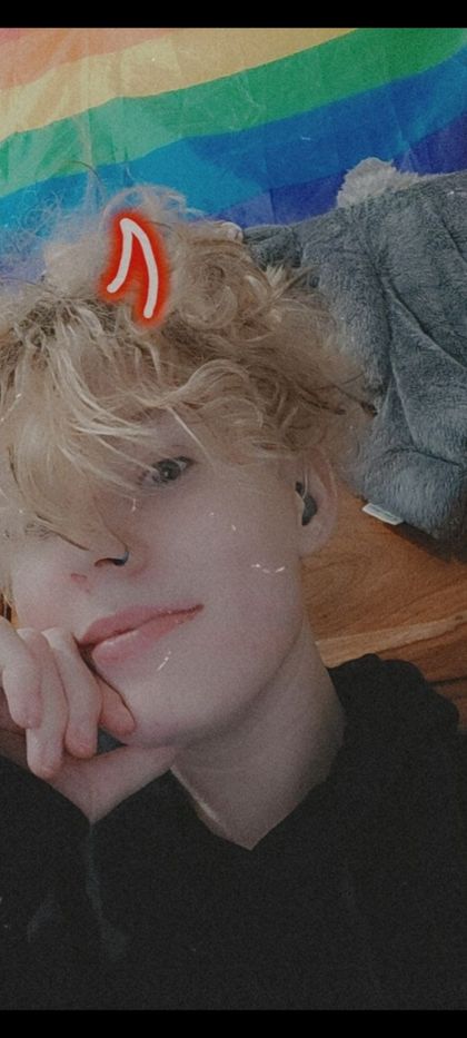 prettyfemboi19x OnlyFans picture