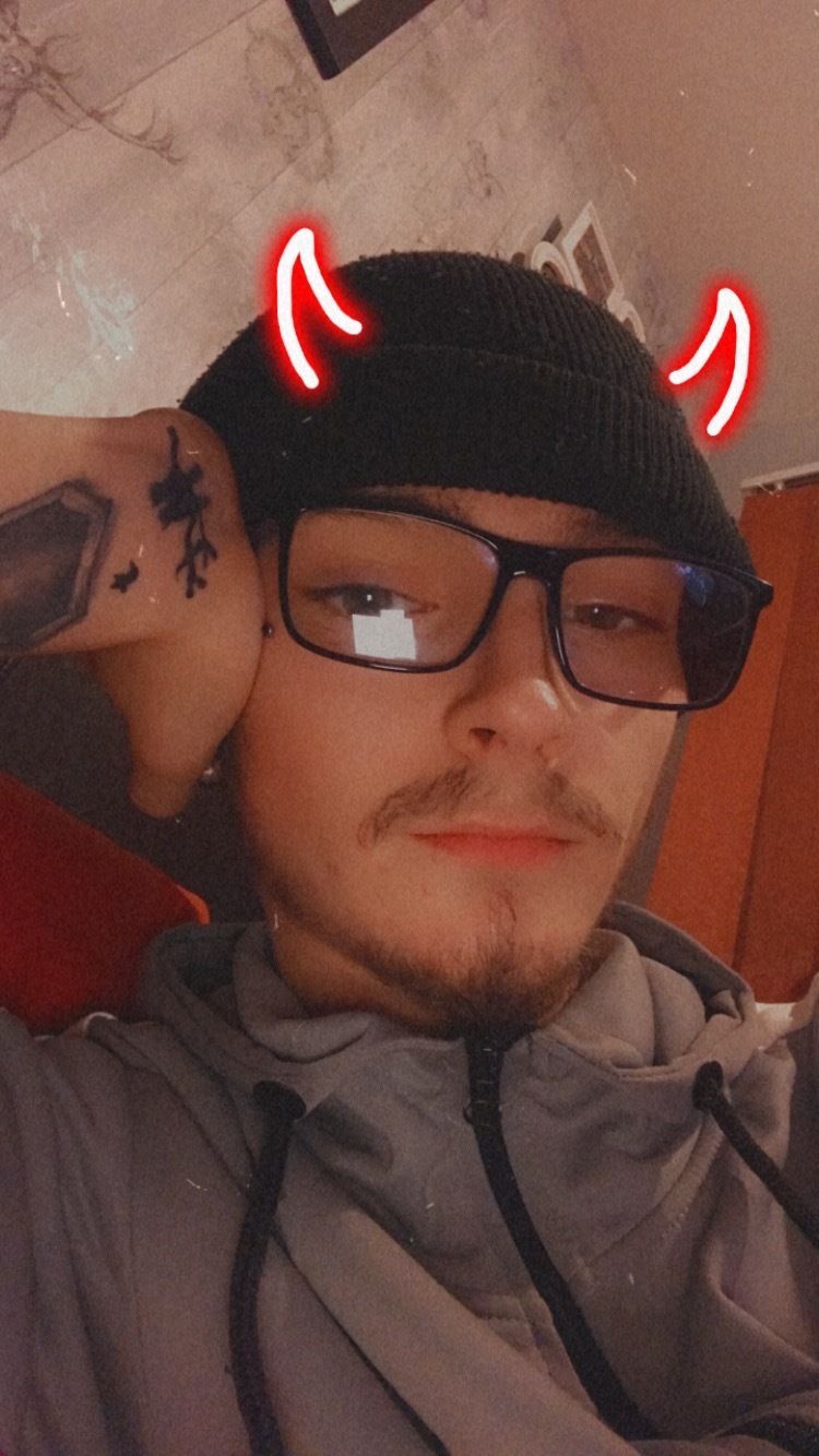 skinnywhiteboy2002 OnlyFans profile picture