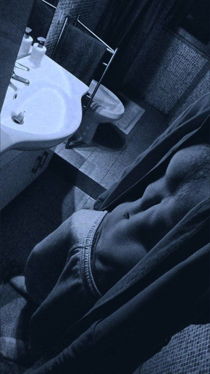 hugeboy99 OnlyFans picture