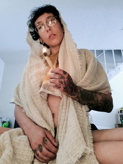emm.her OnlyFans picture