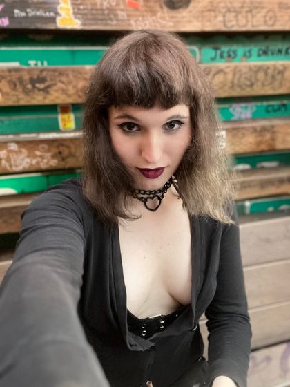 evelyneon OnlyFans picture