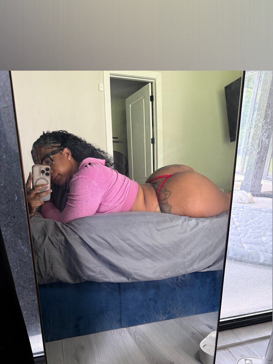 elle2prettyy OnlyFans profile picture