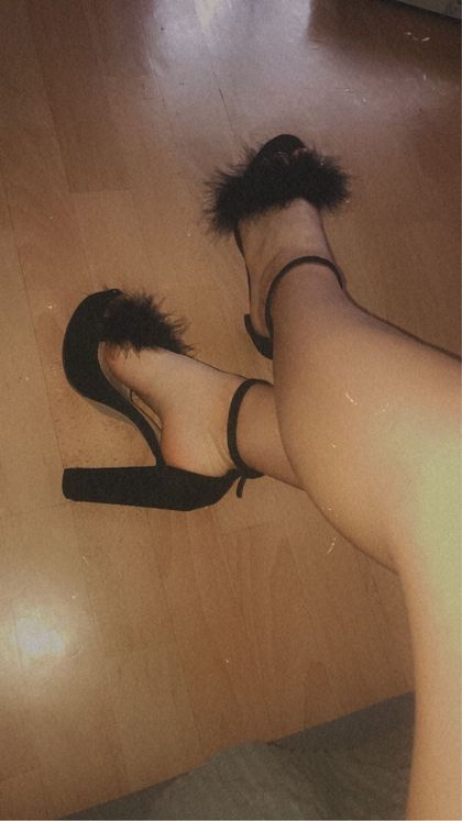 sweetfeet2300 OnlyFans picture