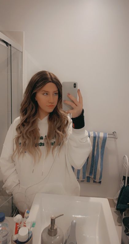 ellamrb OnlyFans picture