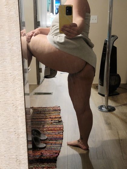 curvy_with_a_c OnlyFans picture