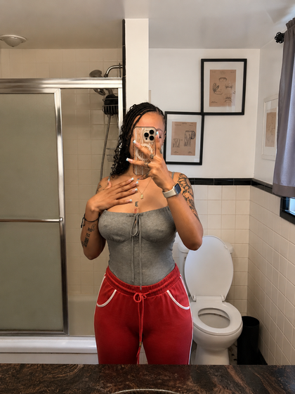 sweetpeachesssss OnlyFans picture
