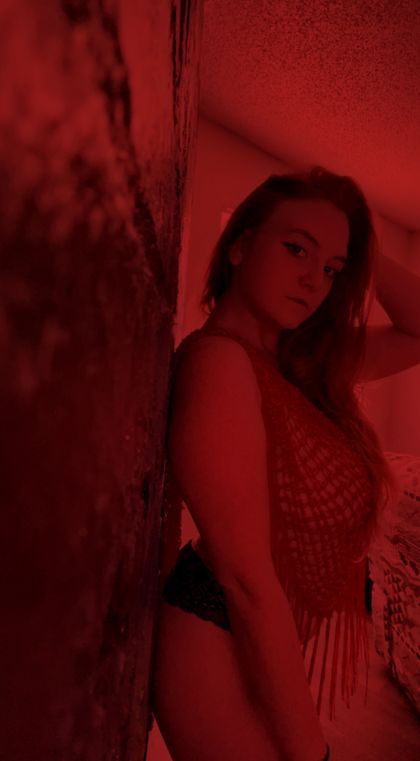 xaxyatesx OnlyFans picture