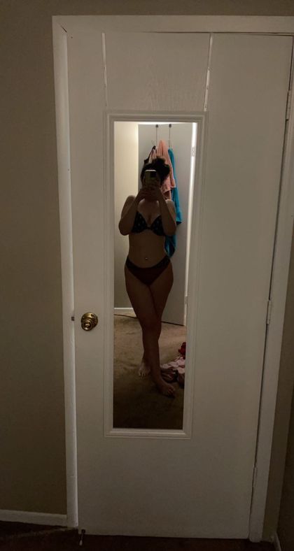 e08072000 OnlyFans picture