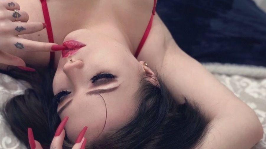 kicsilanyka OnlyFans profile picture
